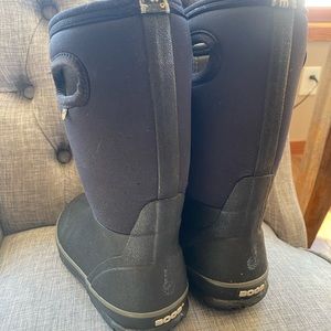 Bogs Youth Size 2